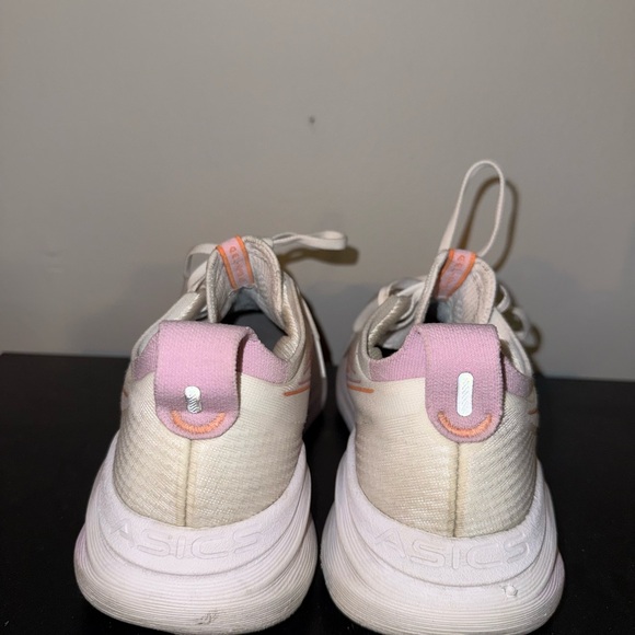 Asics Cream and Pink Athletic Sneakers nimbus 27 - Picture 3 of 4